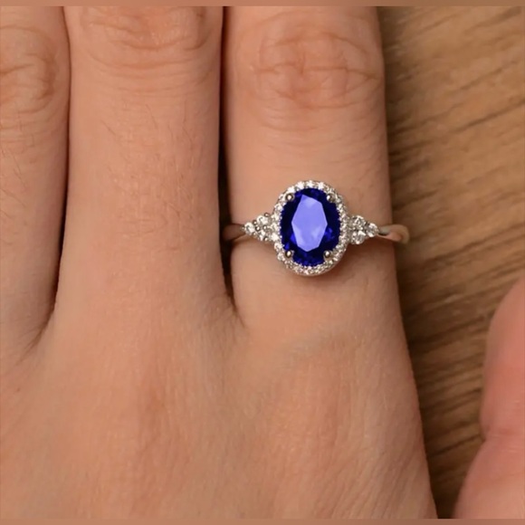 Jewelry - Oval Cubic Zirconia silver plated ring size 9